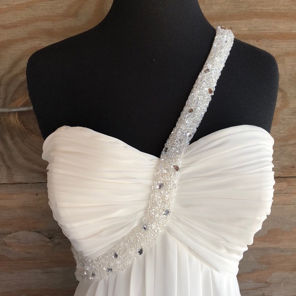 🆕 Destiny gown style #11531 - Picture 3 of 8